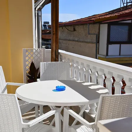 El Greco Nei Apartment *